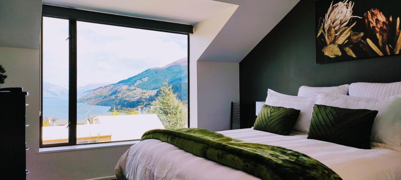Stunning Home With Amazing Wakatipu Lake Views Queenstown Buitenkant foto